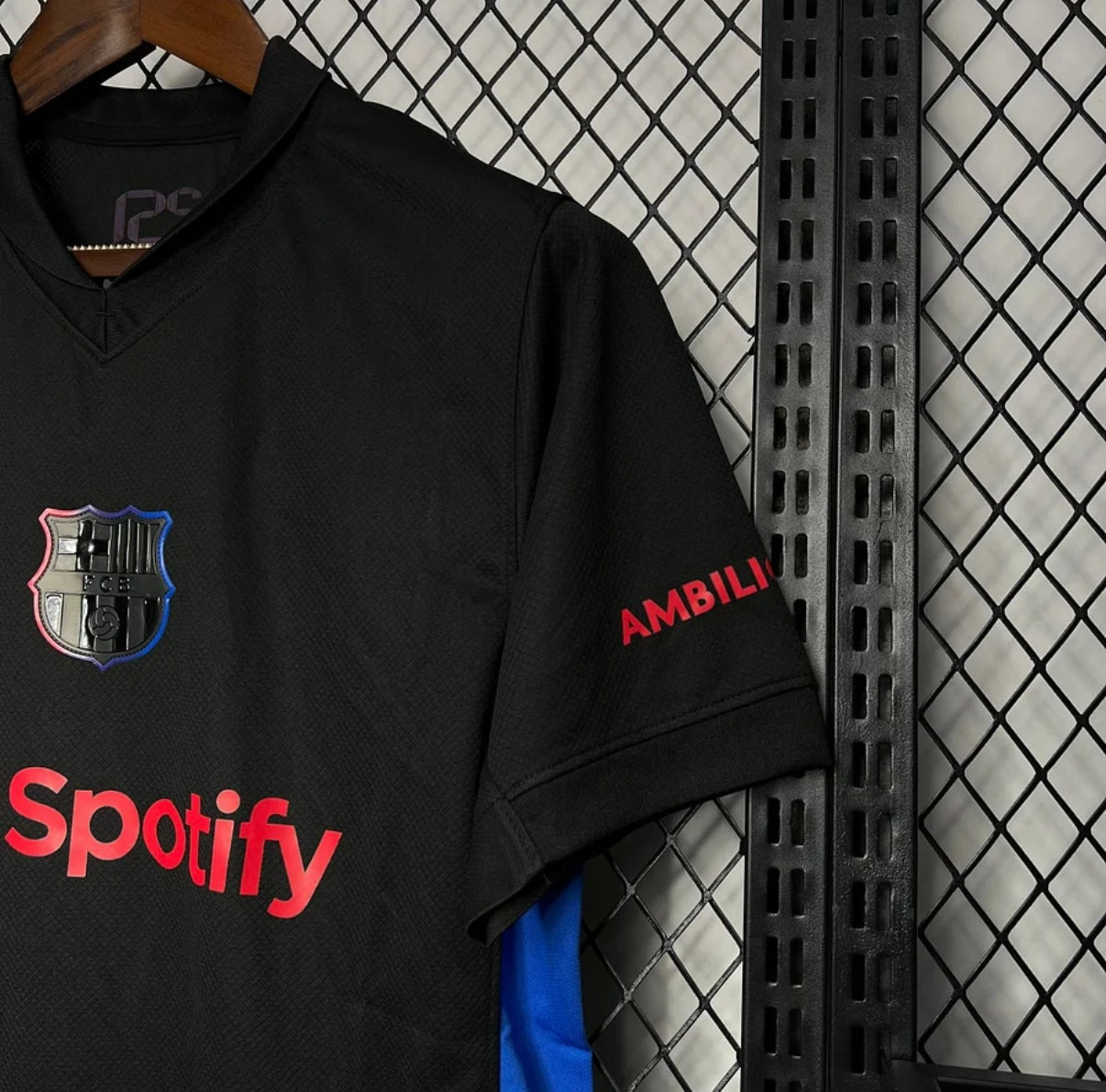 FC Barcelone 2024 2025 maillot foot extérieur